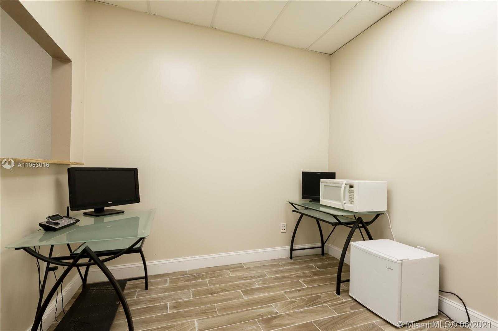 Small Image of 16635 NORTH EAST 19TH AVE, North Miami Beach Number 7