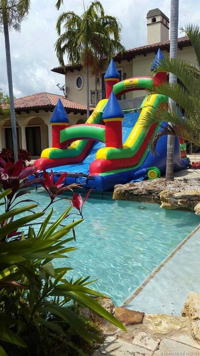 Small Image of 5550 NORTH WEST 84TH AVE, Doral Number 8