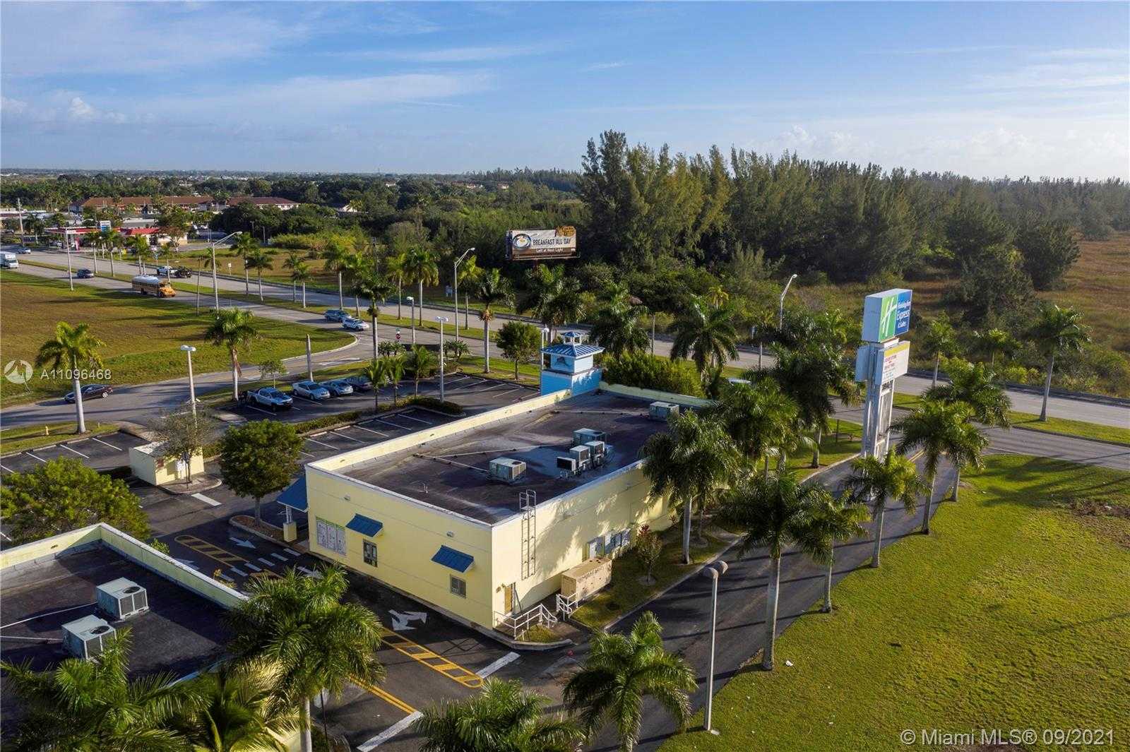 Small Image of 35202 SOUTH DIXIE HWY, Florida City Number 5