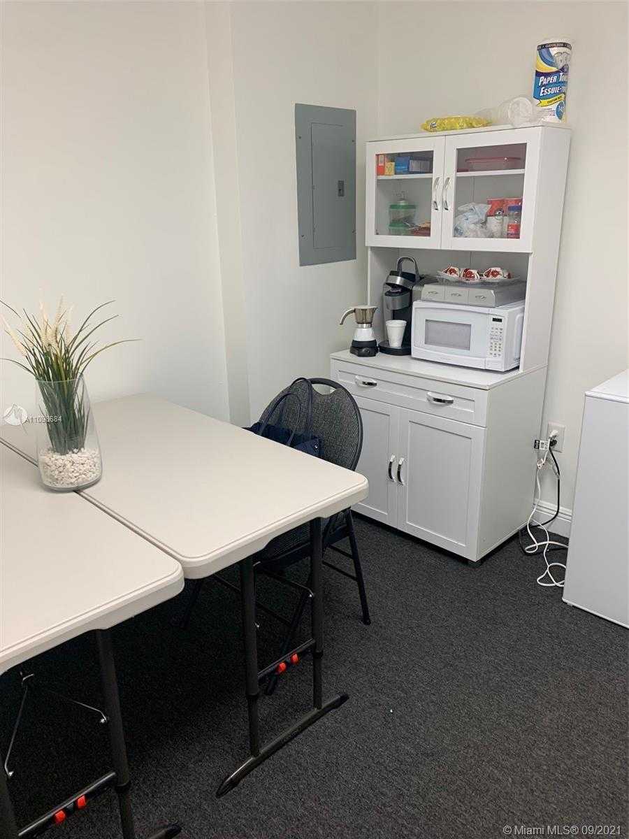Small Image of 133 SOUTH WEST 124TH ST, Miami Number 13