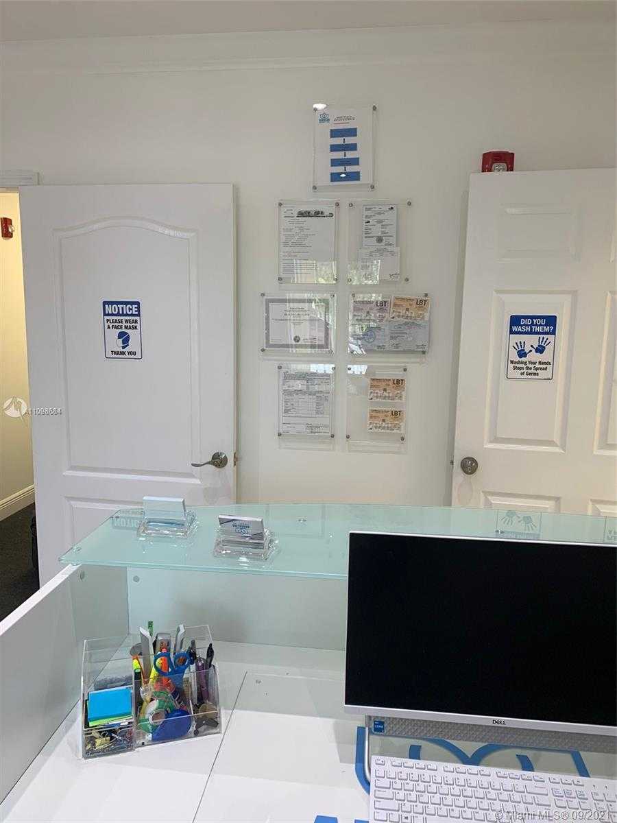 Small Image of 133 SOUTH WEST 124TH ST, Miami Number 4