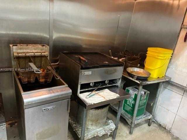 Small Image of 8726 NORTH WEST 26TH ST, Doral Number 3