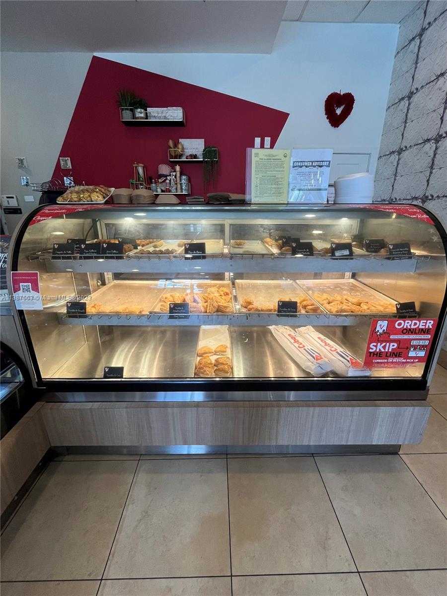 Small Image of 10740 NORTH WEST 74TH ST, Doral Number 10