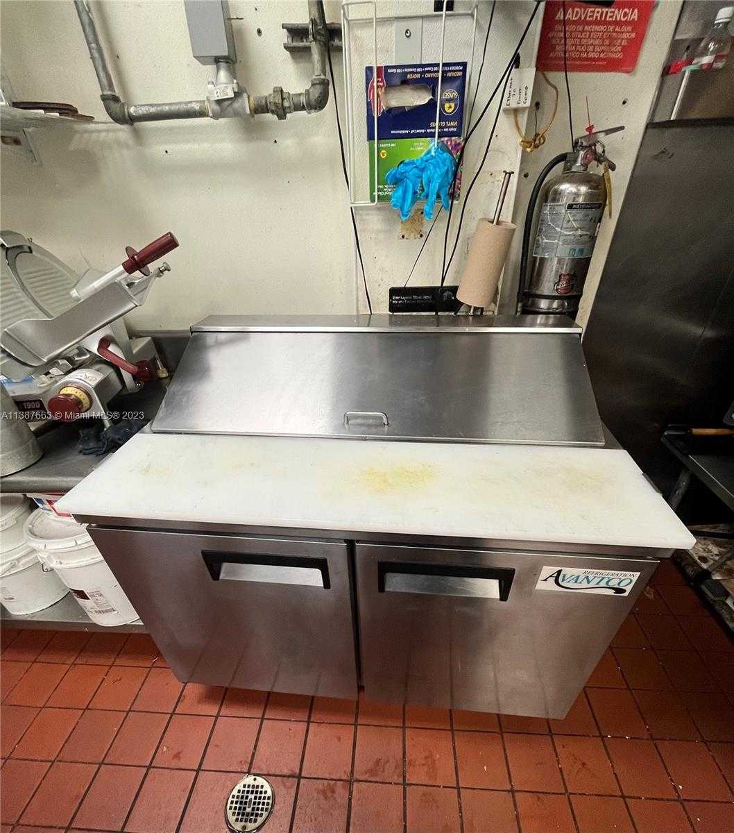 Small Image of 10740 NORTH WEST 74TH ST, Doral Number 21