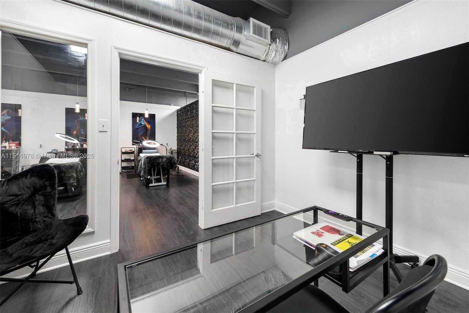 Small Image of SOUTH WEST 57TH AVE, Miami Number 20