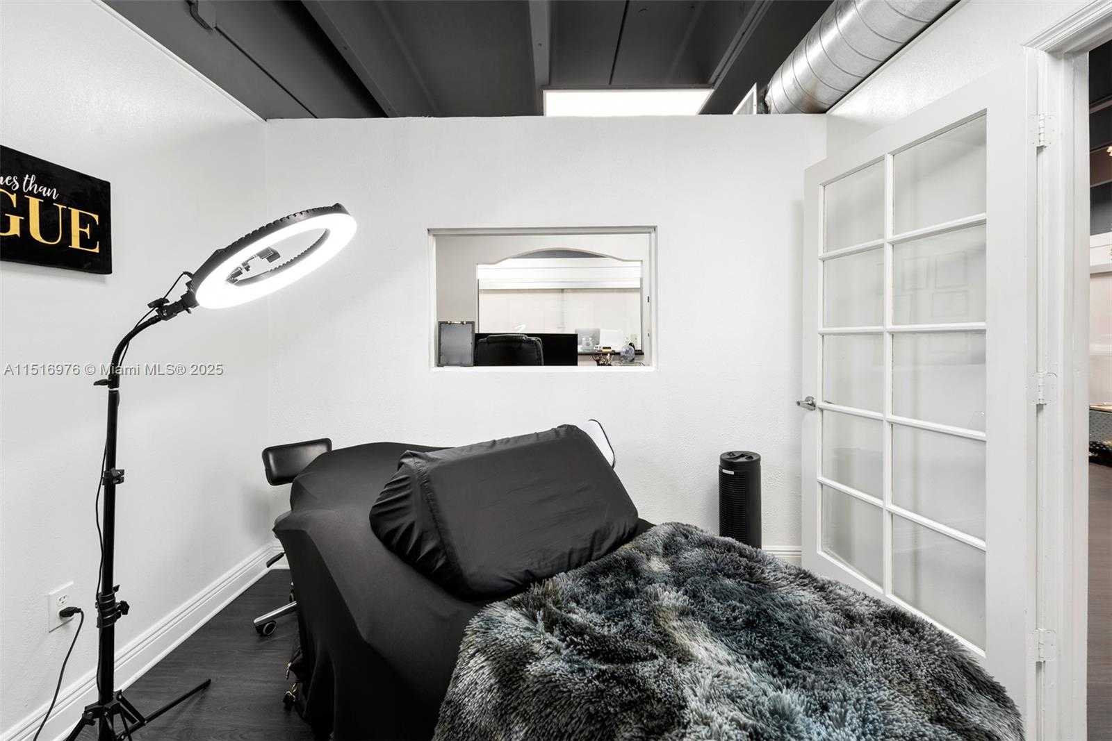 Small Image of SOUTH WEST 57TH AVE, Miami Number 23