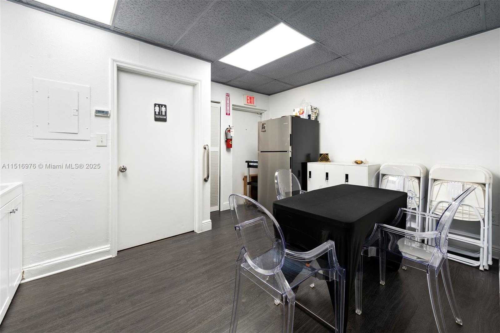 Small Image of SOUTH WEST 57TH AVE, Miami Number 26