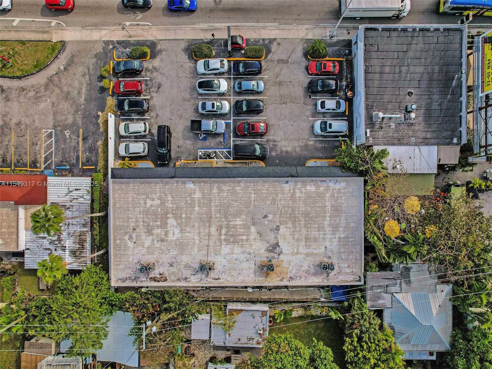 Small Image of 723 NORTH EAST 79, Miami Number 10