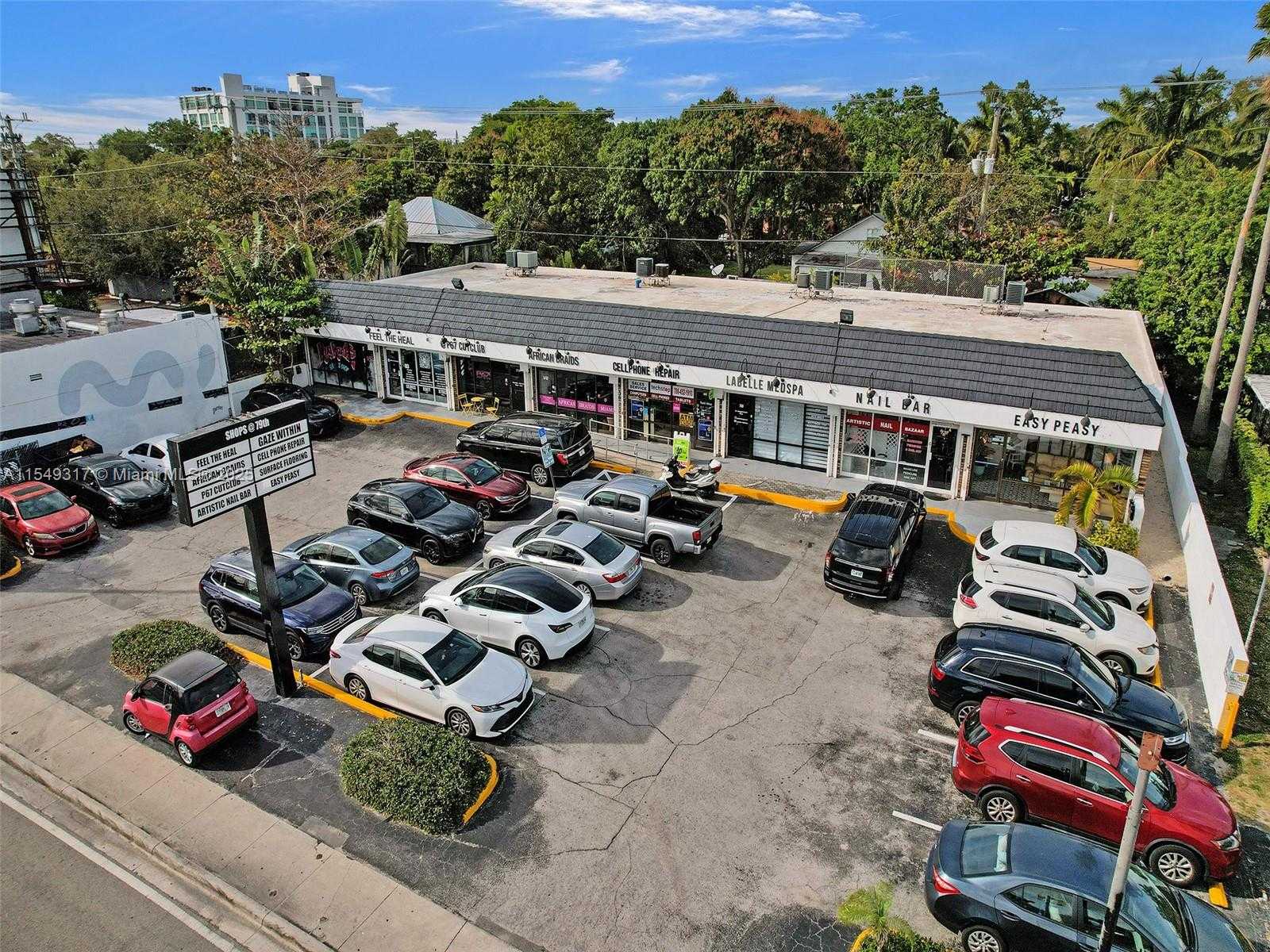Small Image of 723 NORTH EAST 79, Miami Number 14