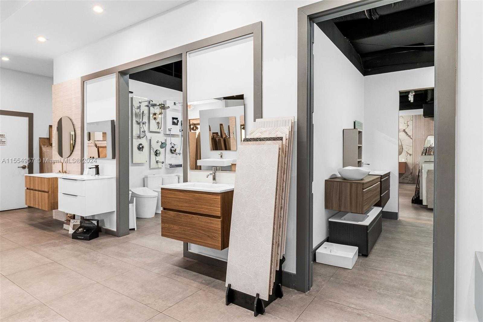 Small Image of BATH VANITIES/ACCESSORIES AND FLOORING, Doral Number 13