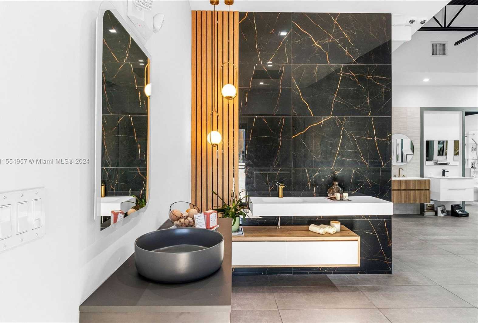 Small Image of BATH VANITIES/ACCESSORIES AND FLOORING, Doral Number 3