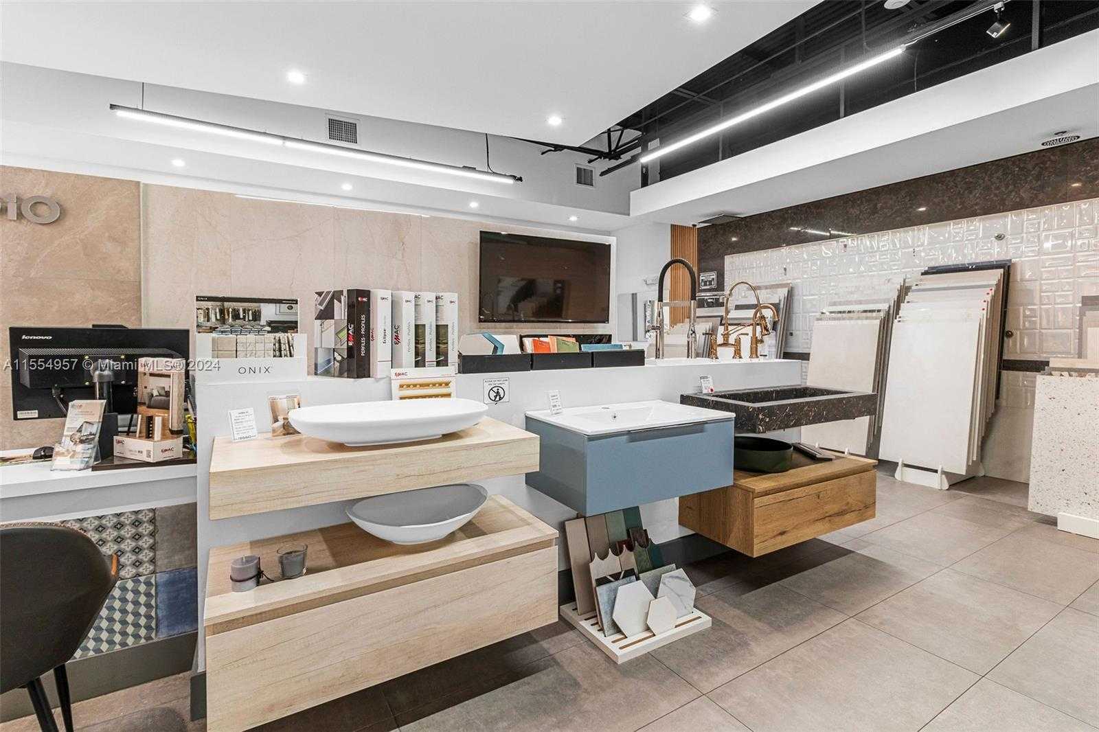 Small Image of BATH VANITIES/ACCESSORIES AND FLOORING, Doral Number 7