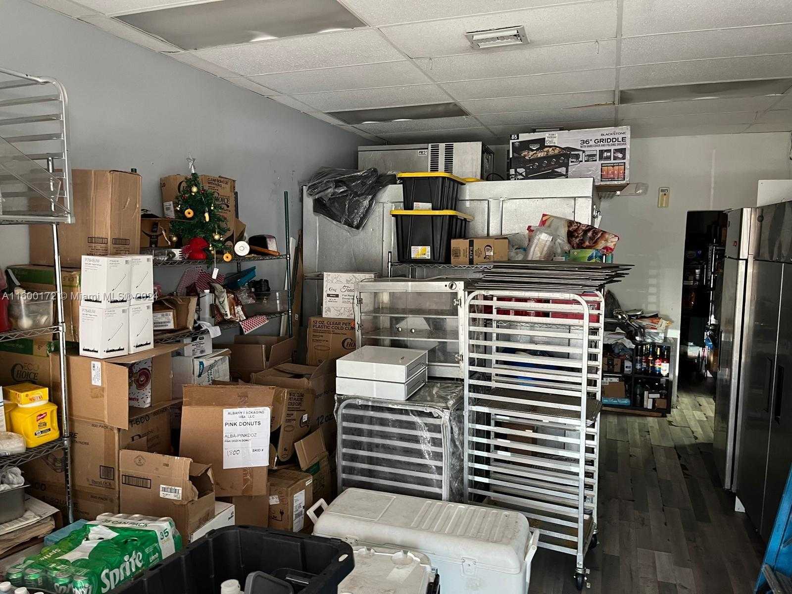Small Image of FOR SALE IN OAKLAND PARK, Oakland Park Number 6