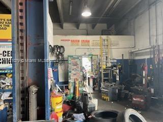 Small Image of 2600 SOUTH WEST 137TH, Miami Number 7