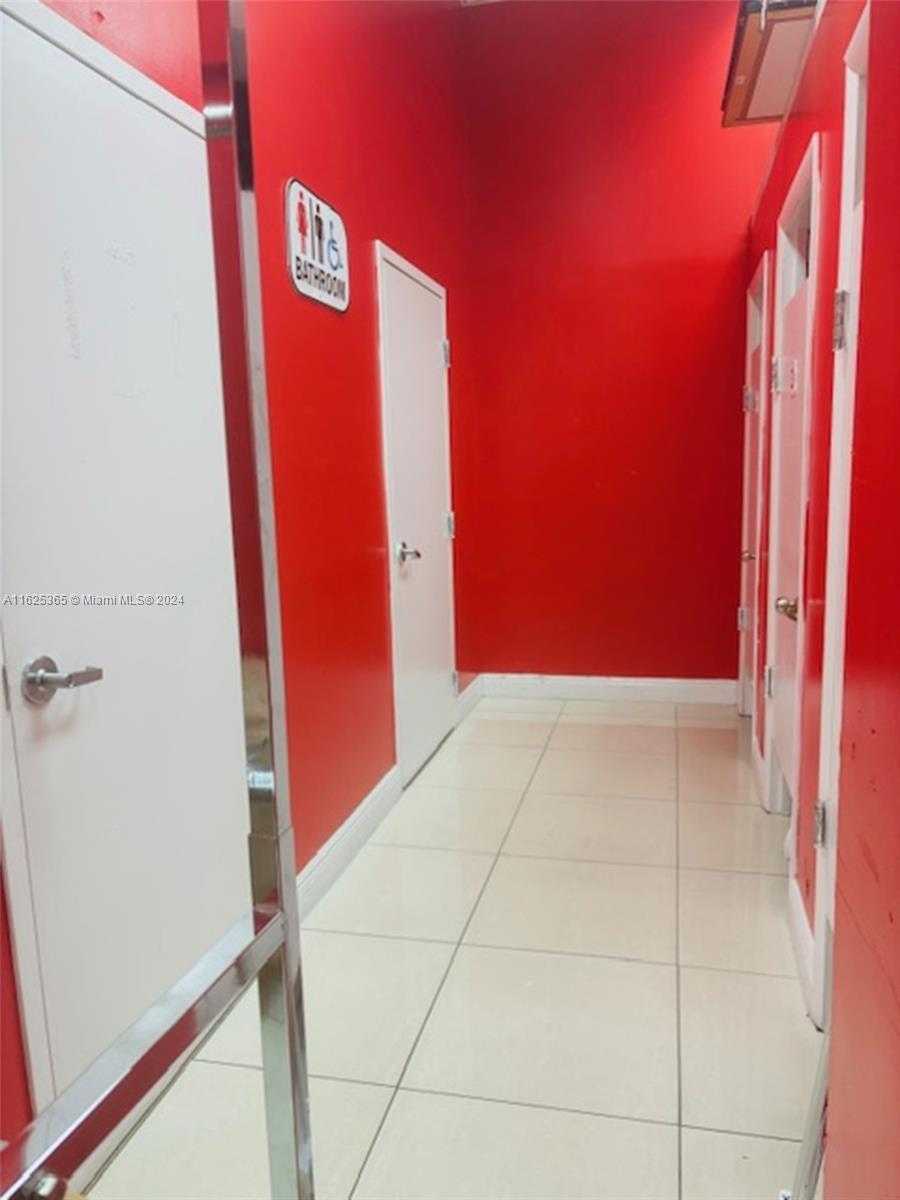 Small Image of Hialeah Number 11