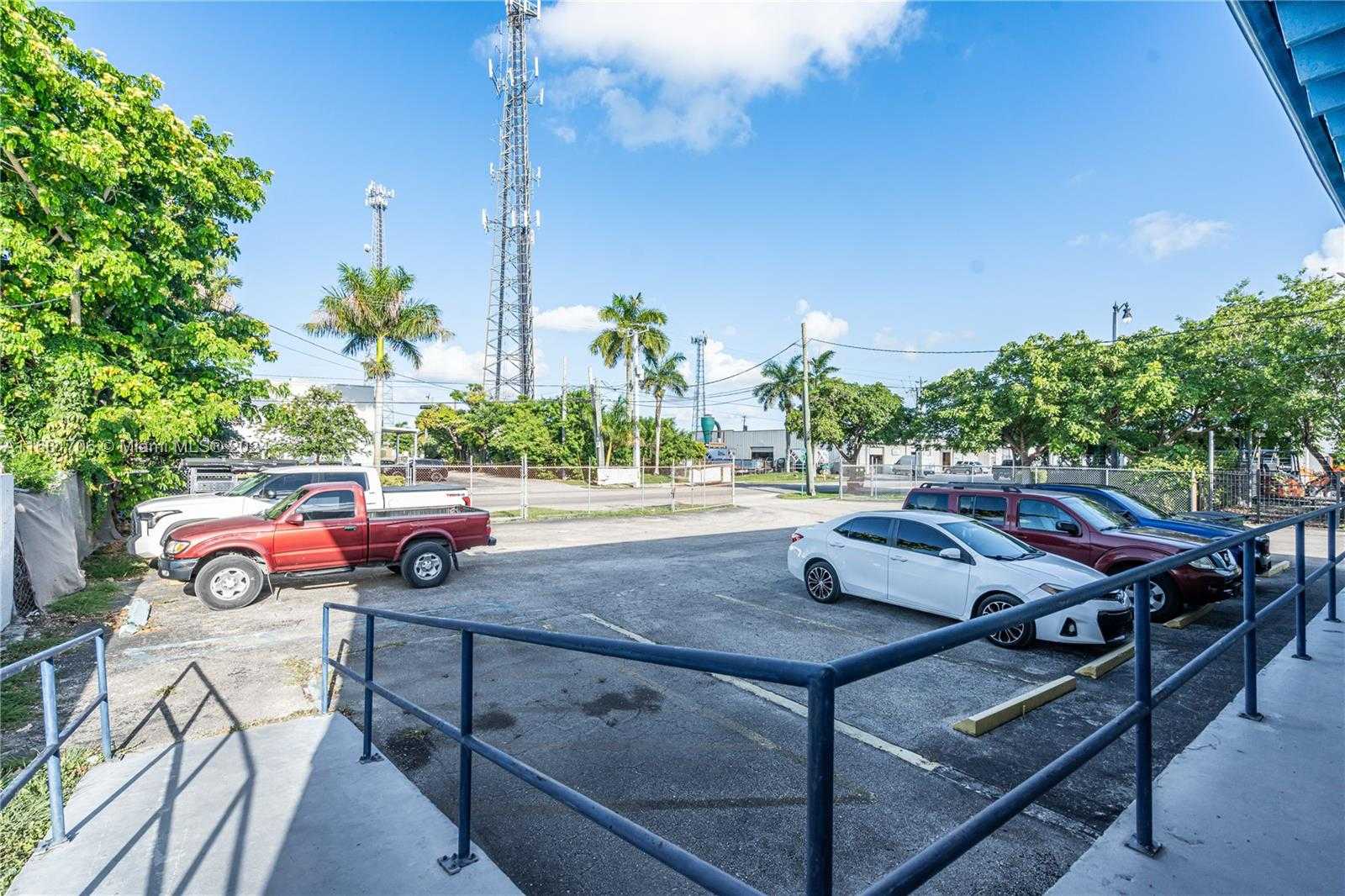 Small Image of 24 SOUTH WEST 6TH AVE, Homestead Number 31