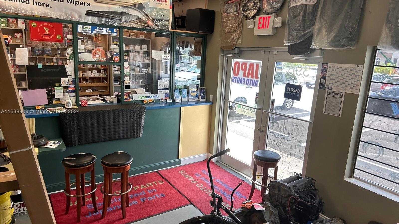 Small Image of 3927 NORTH WEST 19TH ST, Lauderdale Lakes Number 8