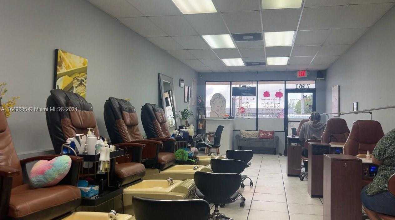 Small Image of 7361 CORAL WAY, Miami Number 5