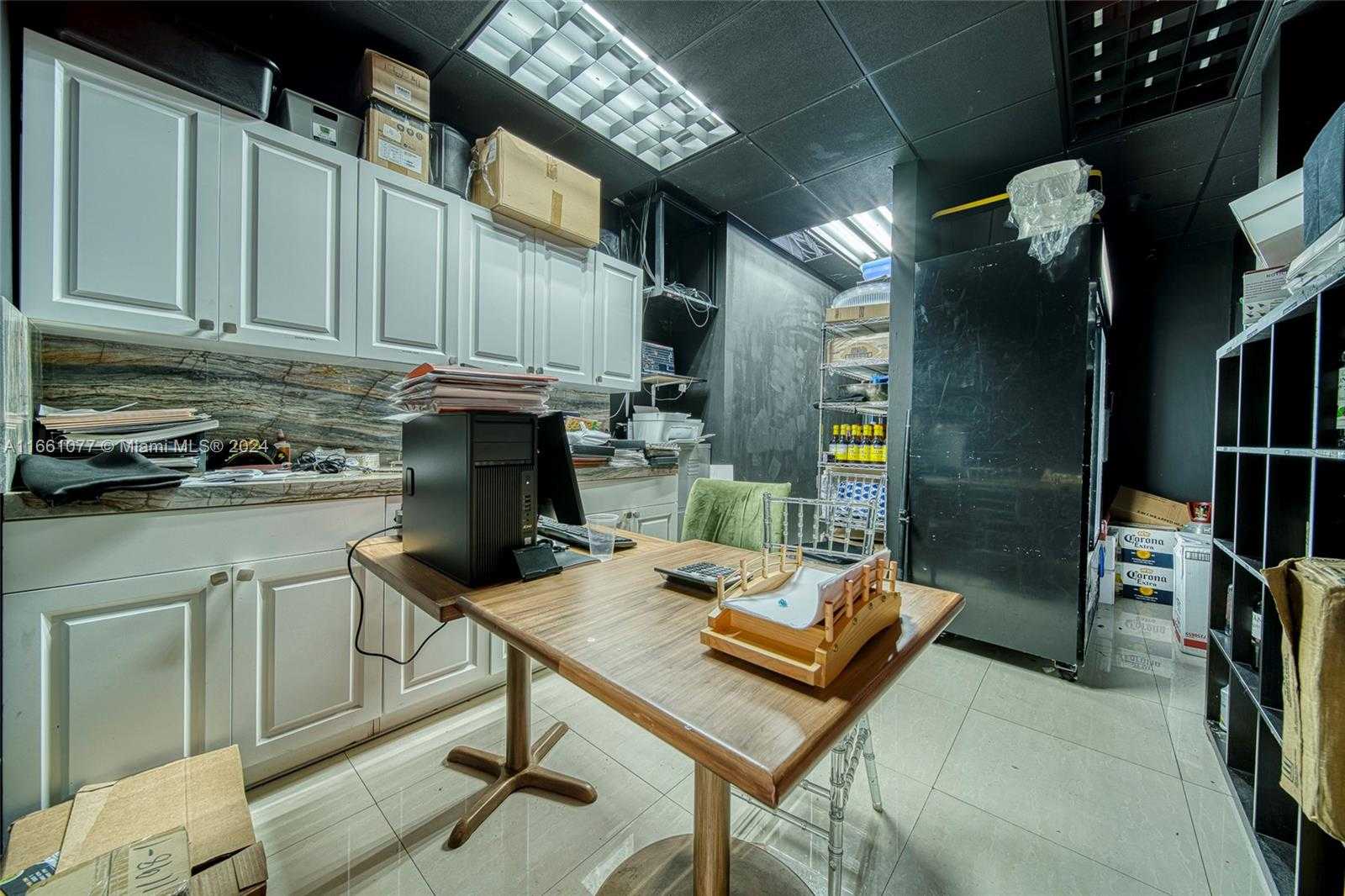 Small Image of 3, 300 SQFT RESTAURANT VENUE FOR SALE IN DORAL, Doral Number 22