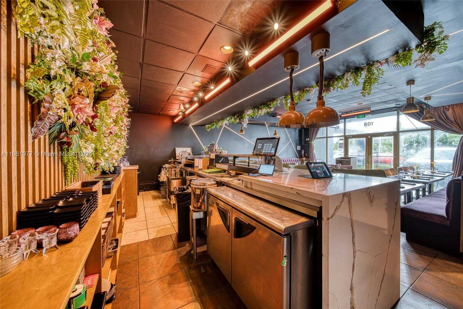 Small Image of 3, 300 SQFT RESTAURANT VENUE FOR SALE IN DORAL, Doral Number 3