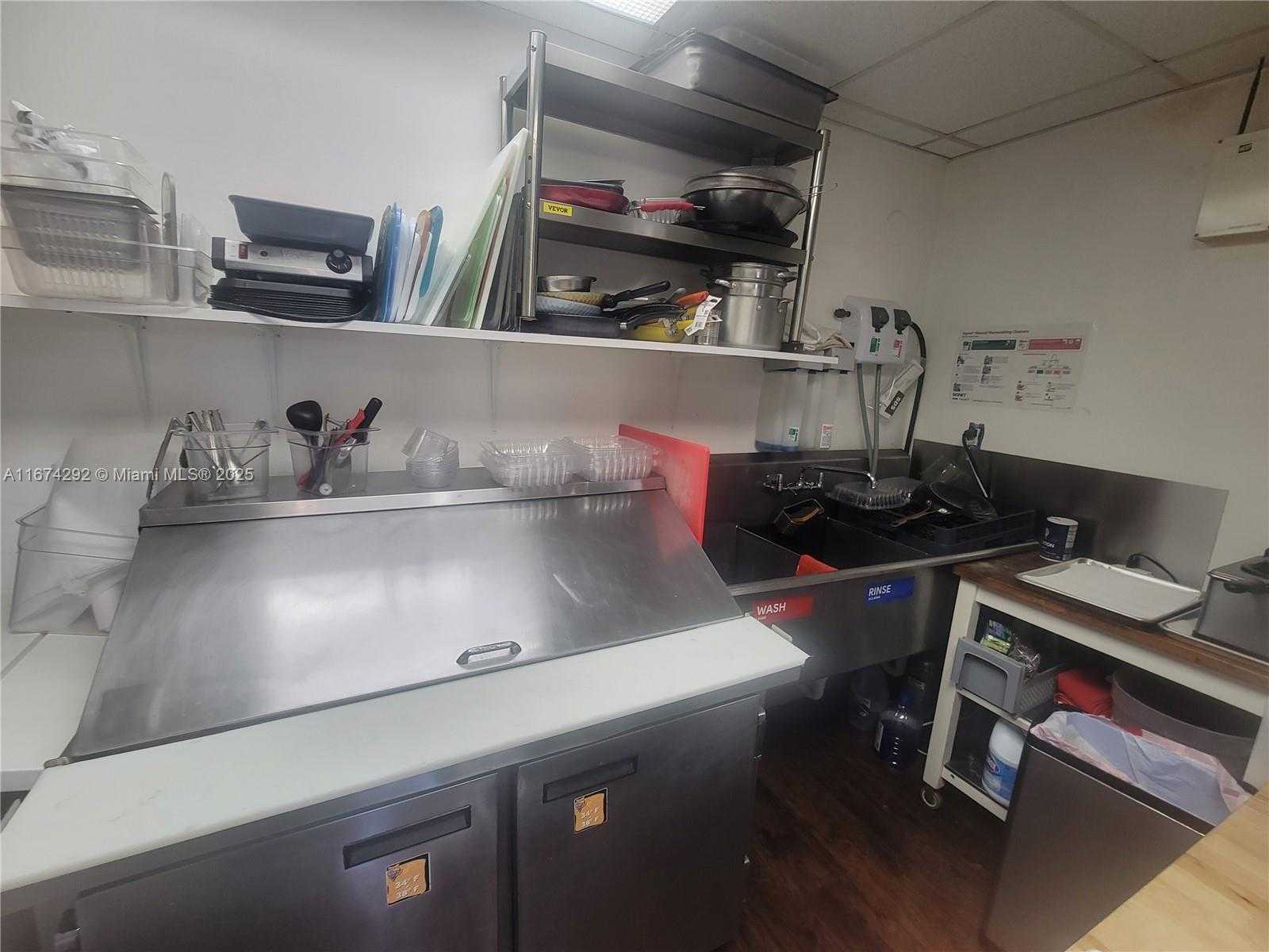Small Image of 2568 NORTH EAST MIAMI GARDENS, Aventura Number 3