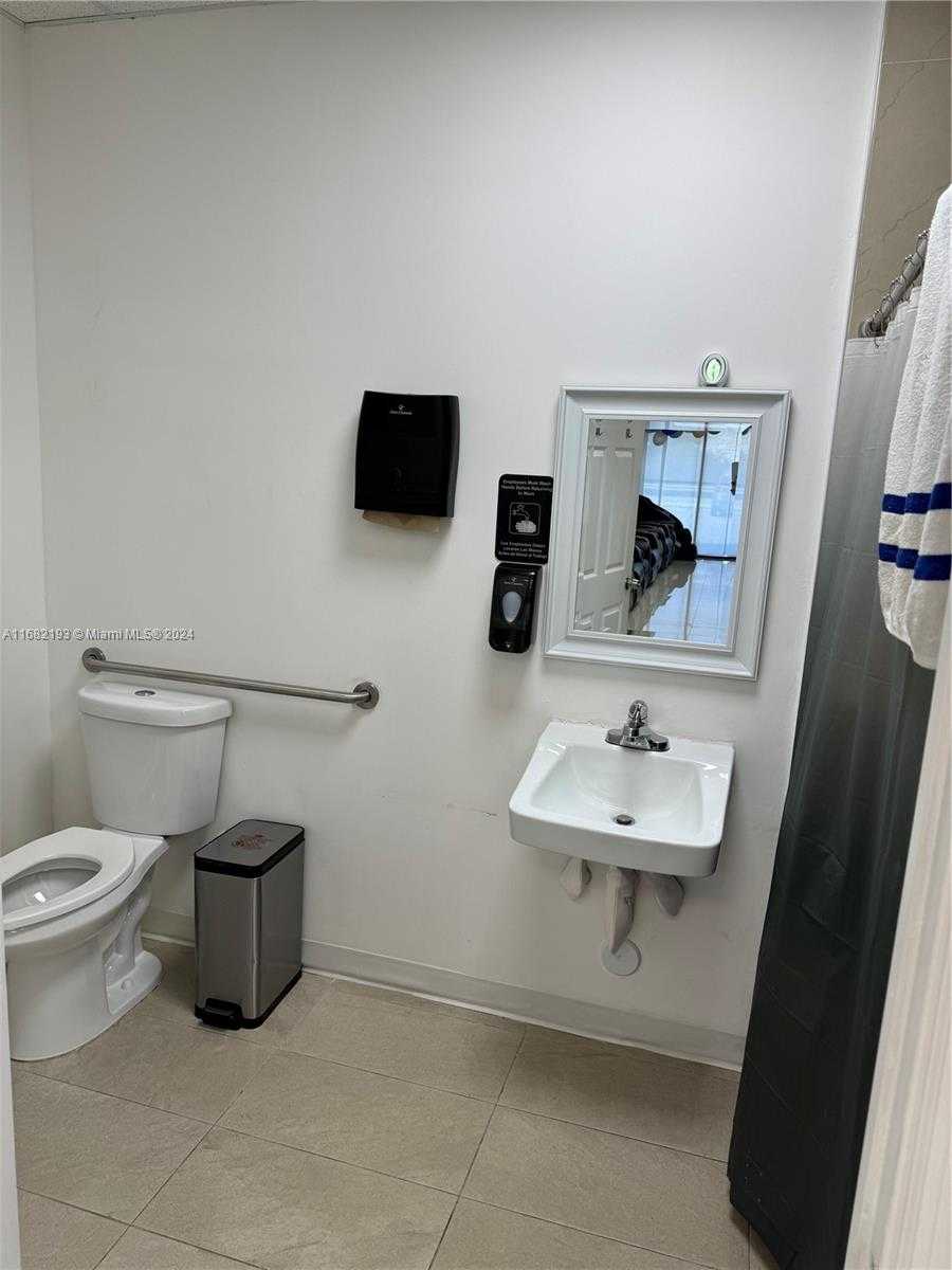 Small Image of WEST 20TH LN, Hialeah Number 5