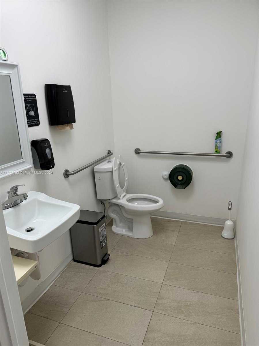 Small Image of WEST 20TH LN, Hialeah Number 6