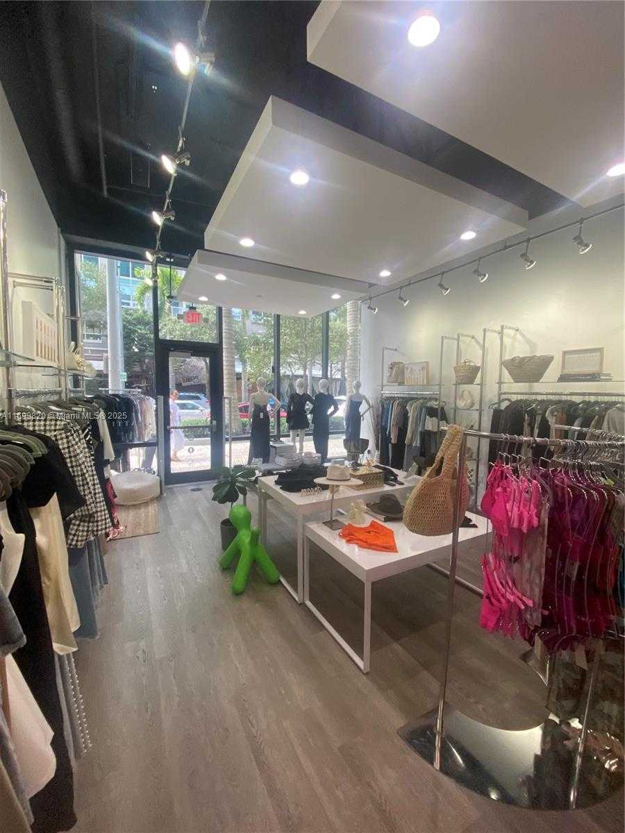 Small Image of 3205 NORTH EAST 1ST AVE, Miami Number 14