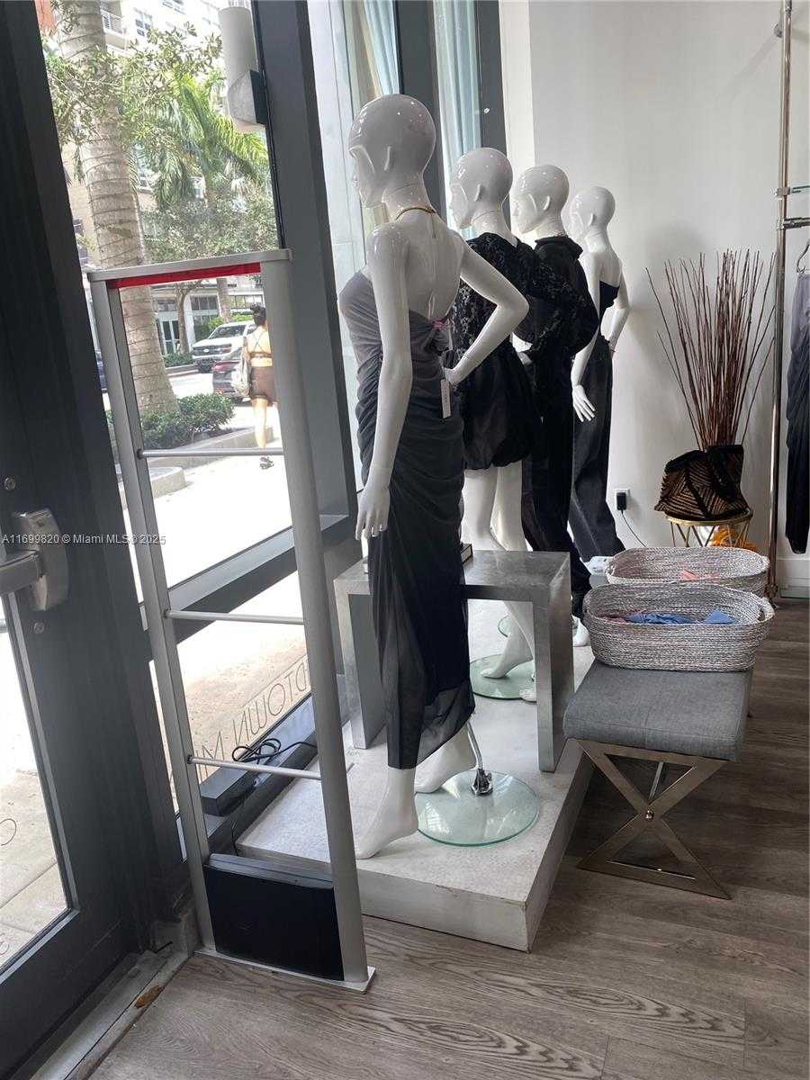 Small Image of 3205 NORTH EAST 1ST AVE, Miami Number 5