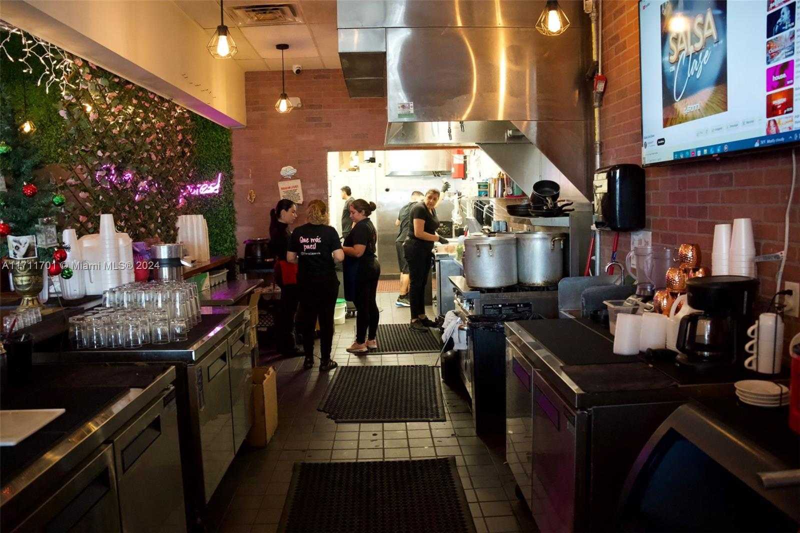 Small Image of 10855 72ND ST STE 47, Miami Number 27