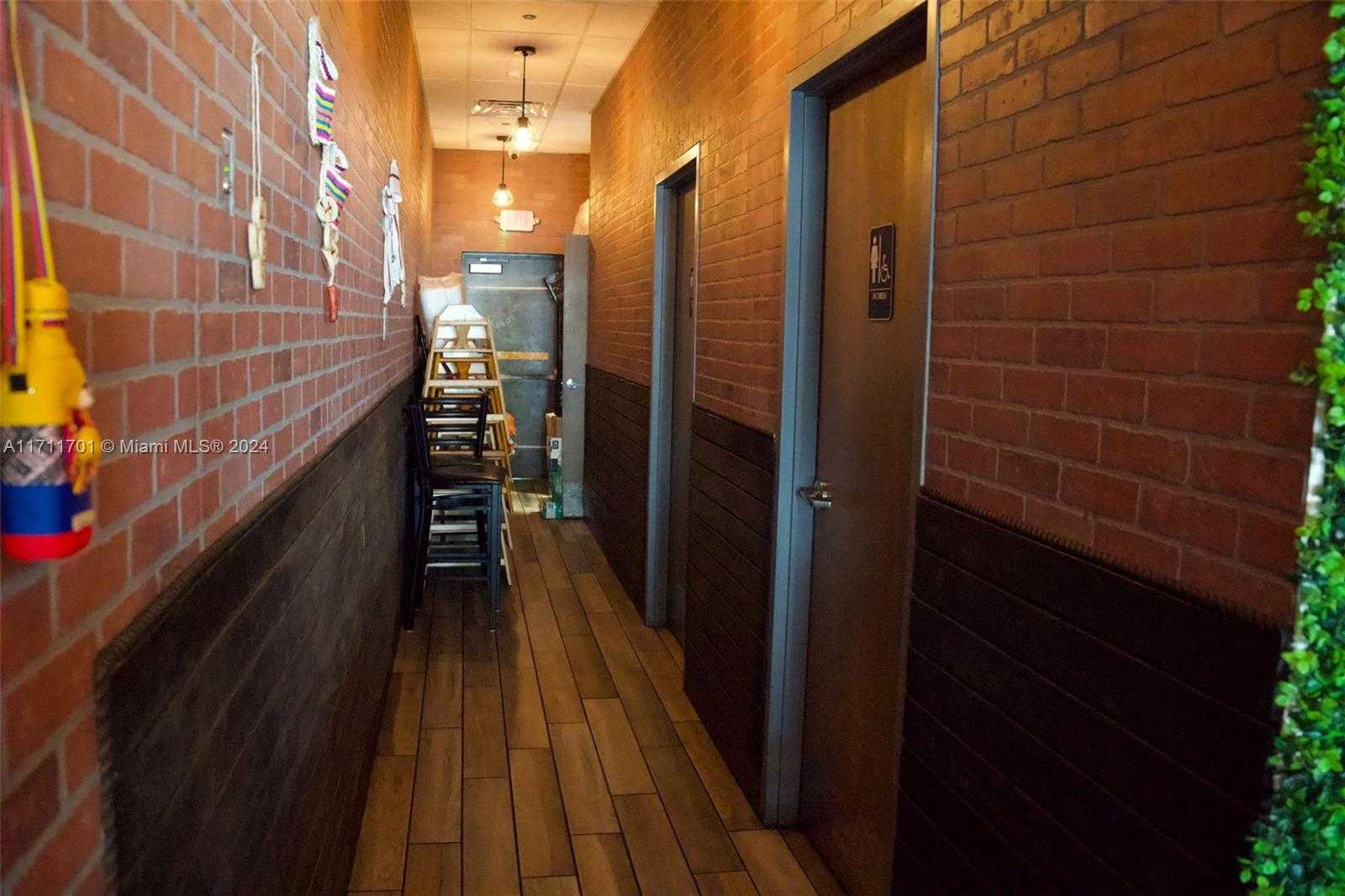 Small Image of 10855 72ND ST STE 47, Miami Number 29