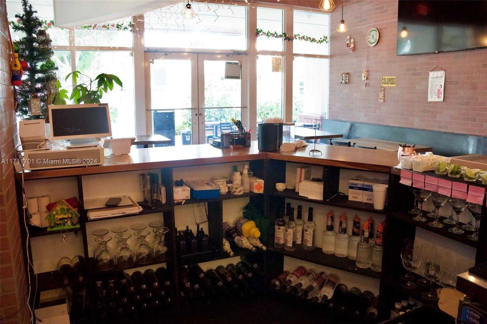 Small Image of 10855 72ND ST STE 47, Miami Number 36