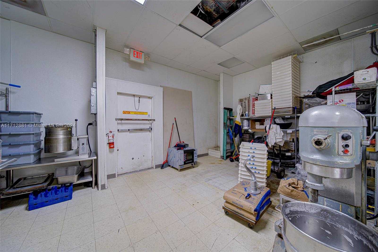 Small Image of IN NORTH MIAMI BEACH, North Miami Beach Number 11