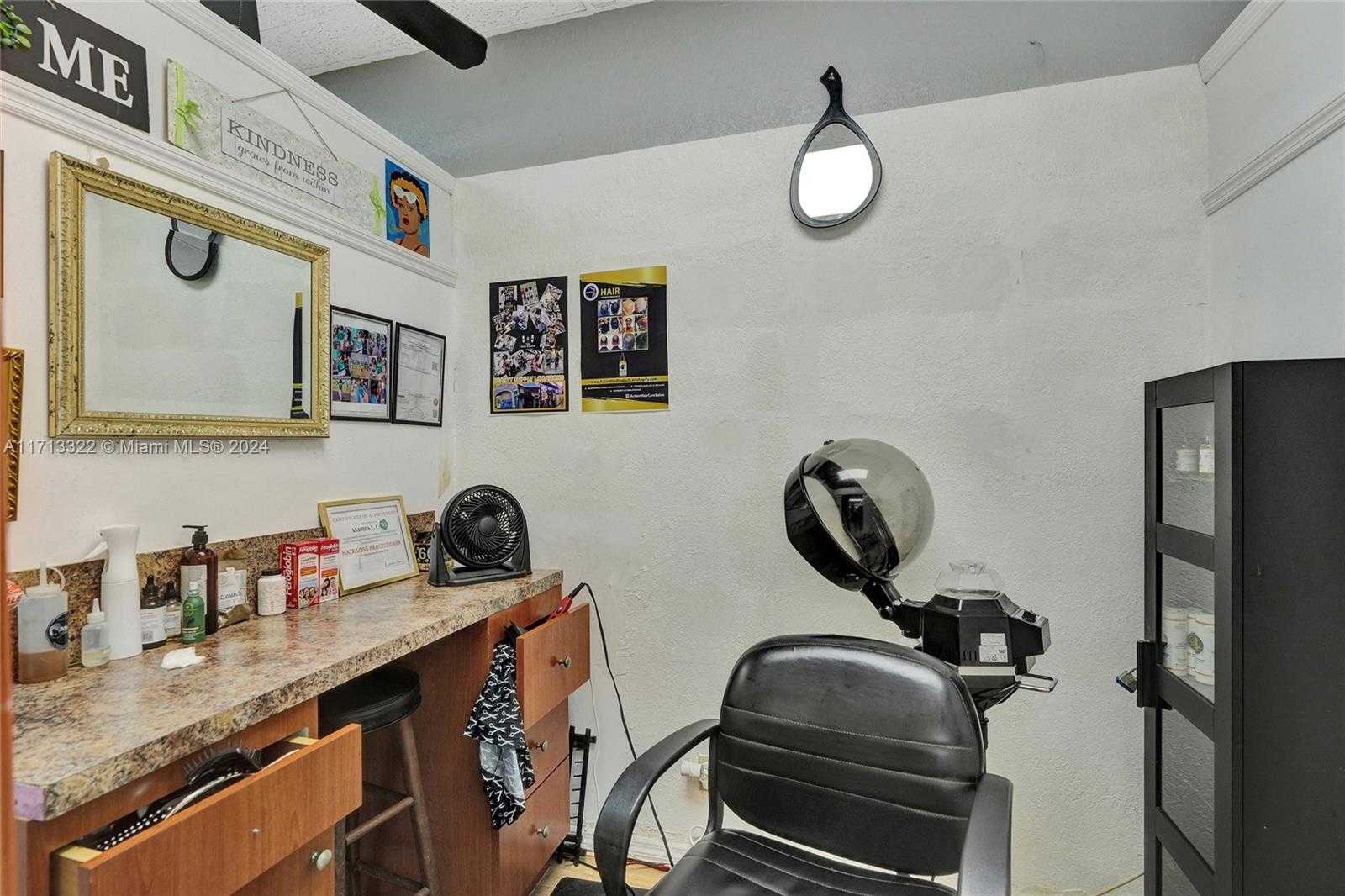 Small Image of 3102 SOUTH UNIVERSITY DR, Miramar Number 15
