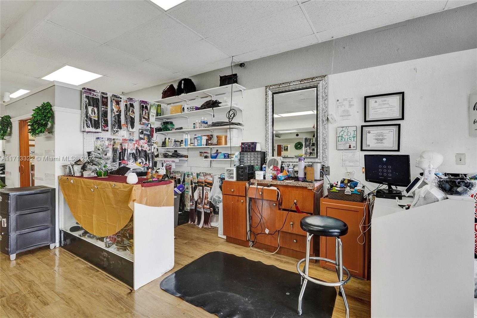 Small Image of 3102 SOUTH UNIVERSITY DR, Miramar Number 17