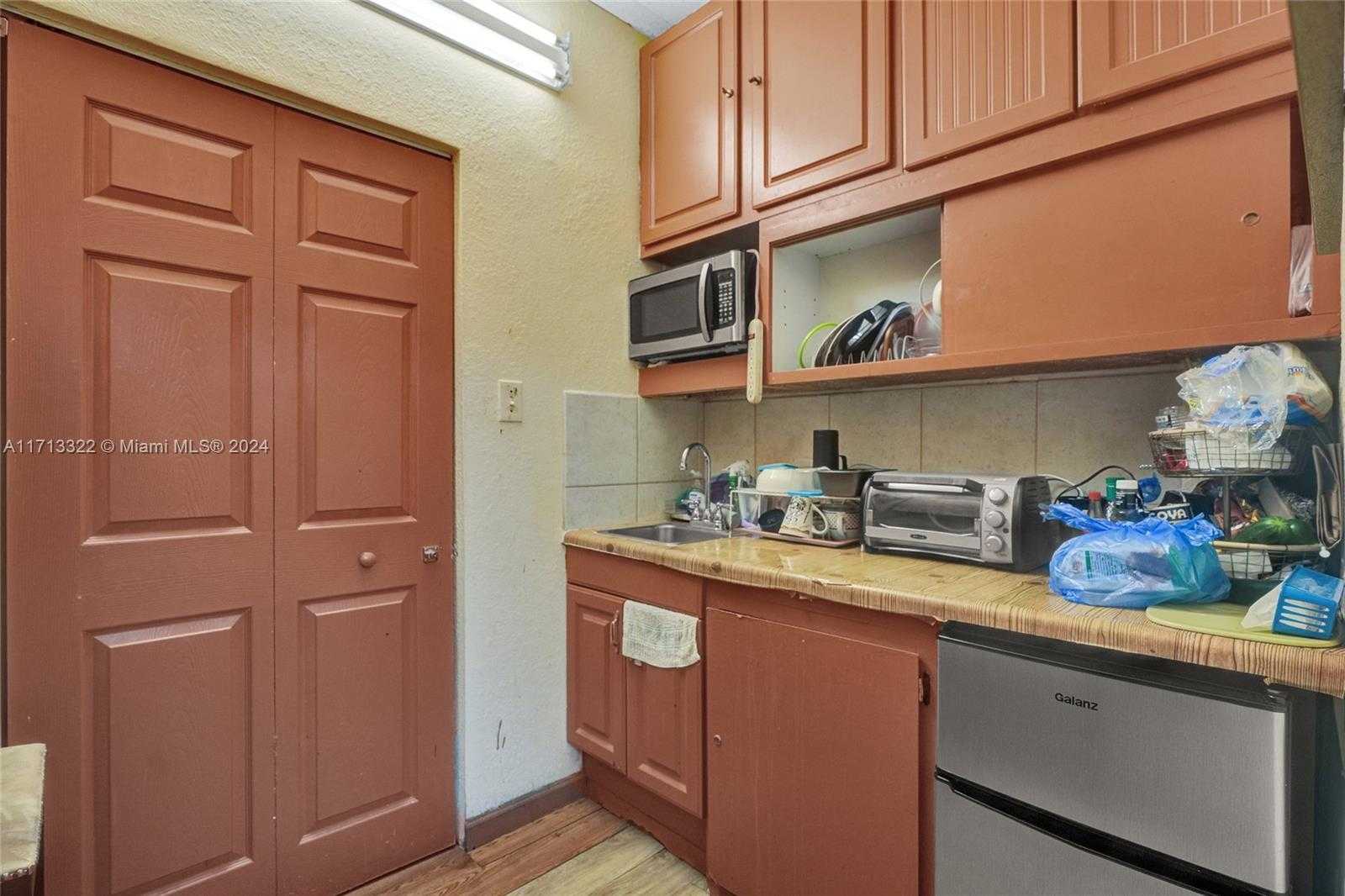 Small Image of 3102 SOUTH UNIVERSITY DR, Miramar Number 23