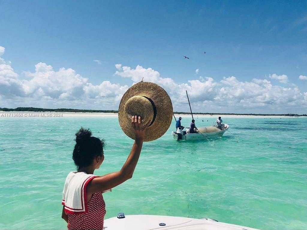 Imagen de Pequeño Objeto