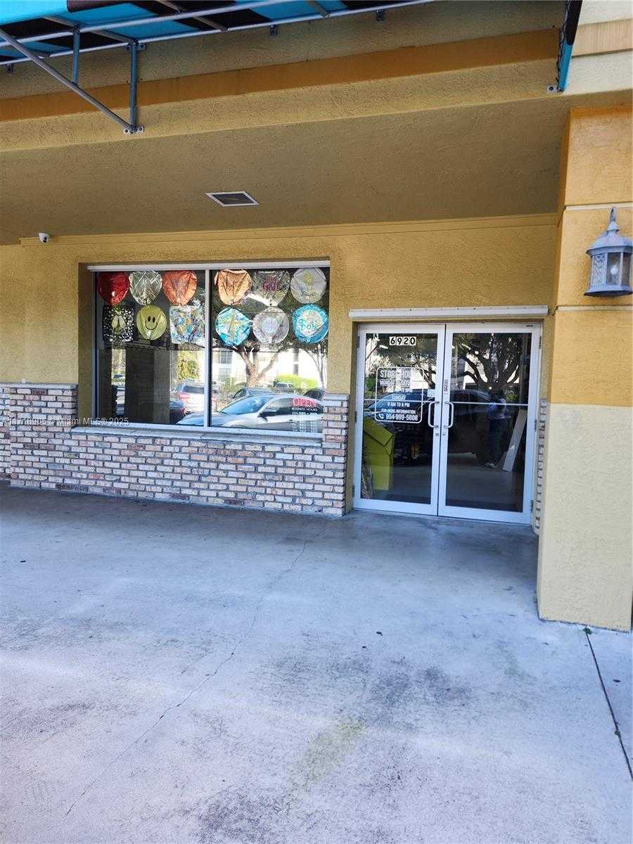 Small Image of 6920 CYPRESS RD, Plantation Number 6