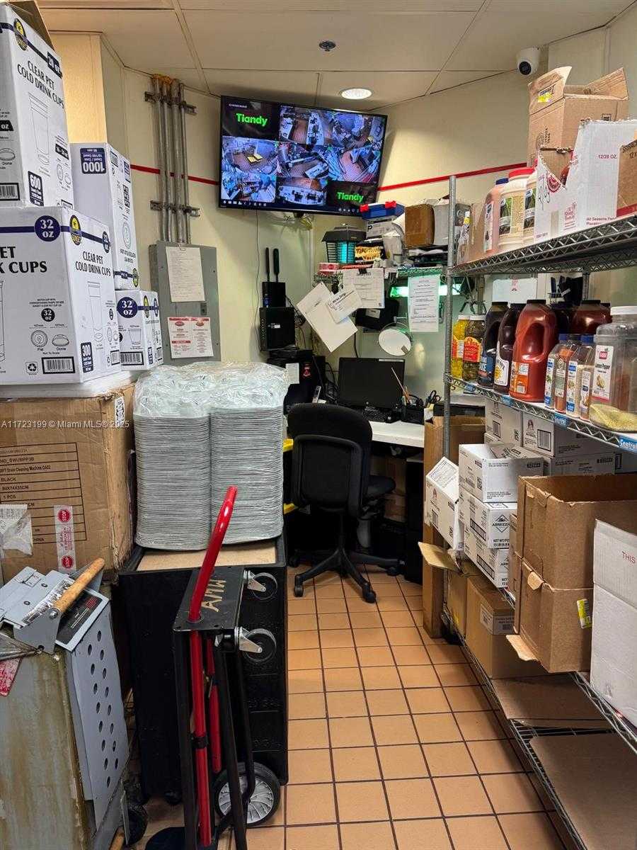 Small Image of 8000 WEST BROWARD BLVD, Plantation Number 10