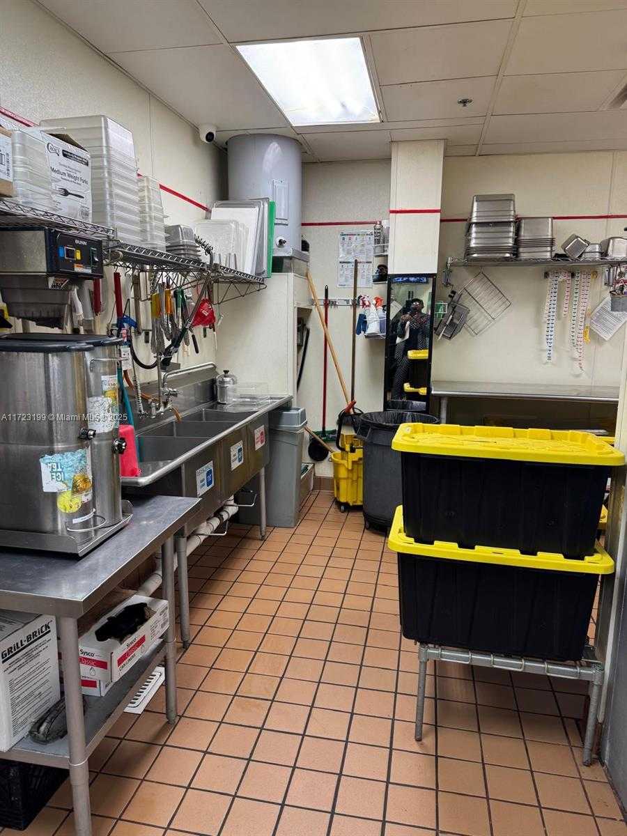 Small Image of 8000 WEST BROWARD BLVD, Plantation Number 11