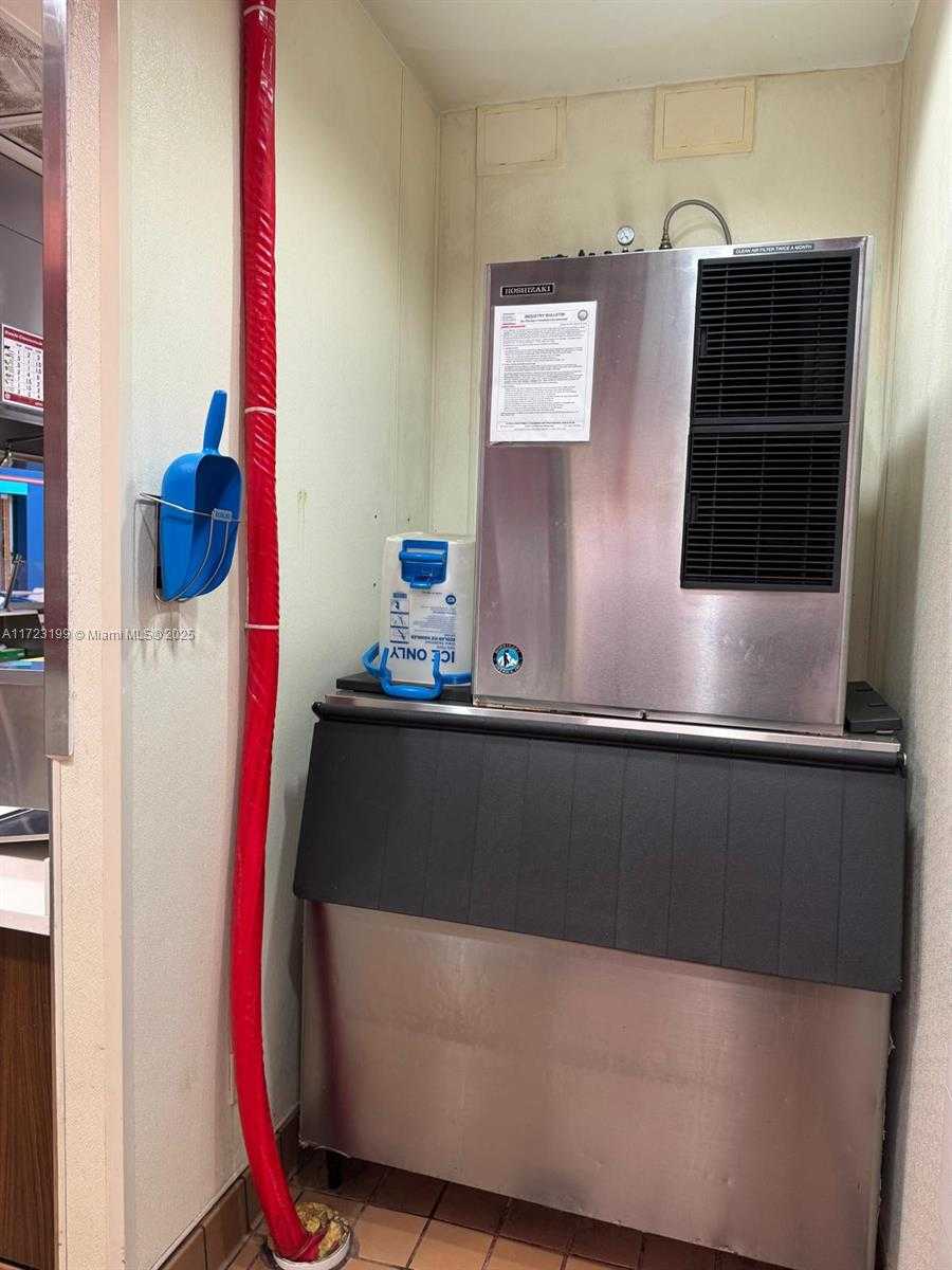 Small Image of 8000 WEST BROWARD BLVD, Plantation Number 15