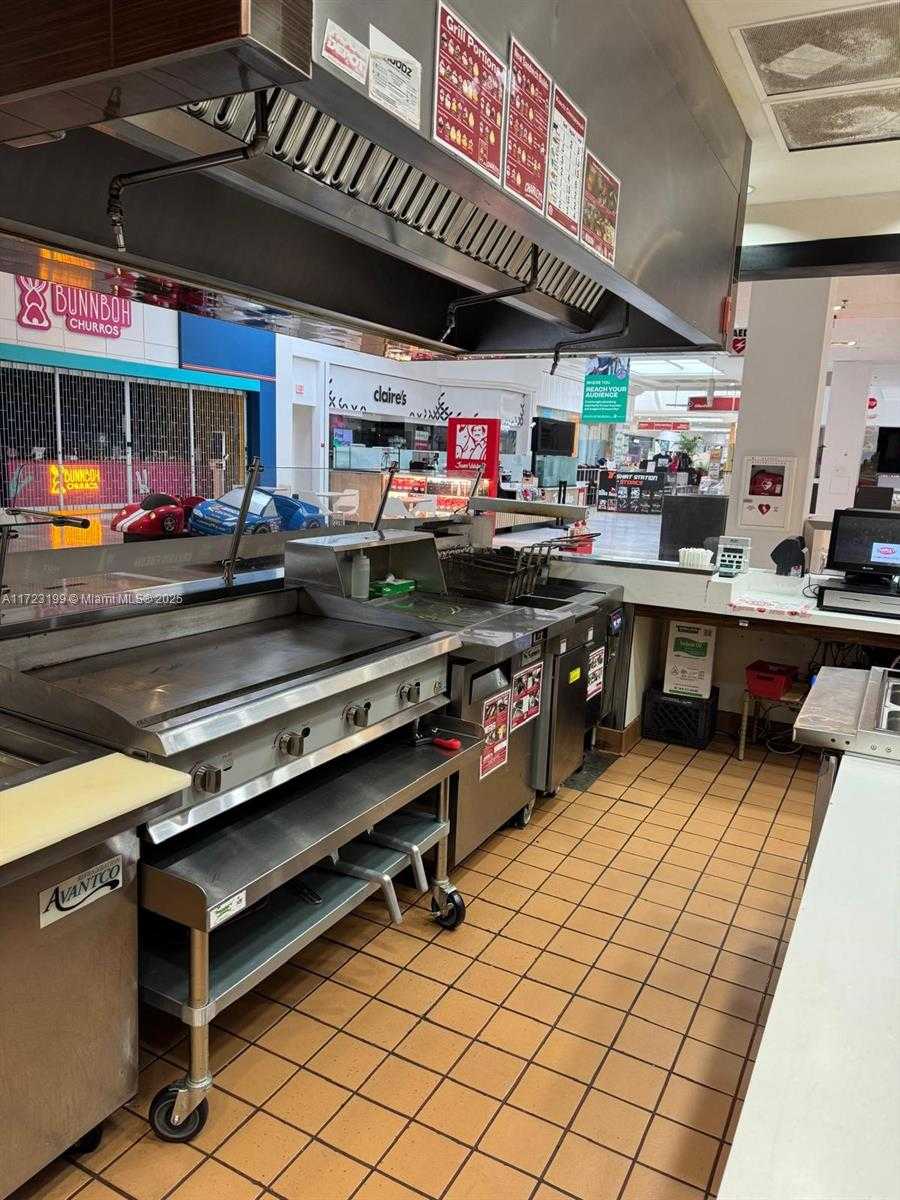 Small Image of 8000 WEST BROWARD BLVD, Plantation Number 17