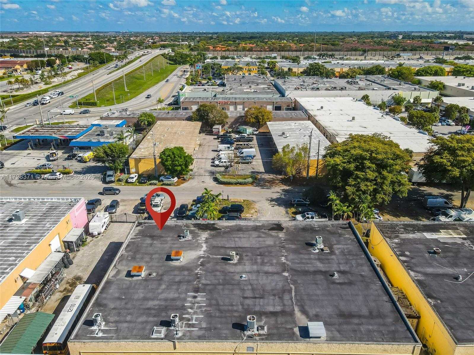 Small Image of 2700 W 79th St, Hialeah, FL 33016, USA Number 20