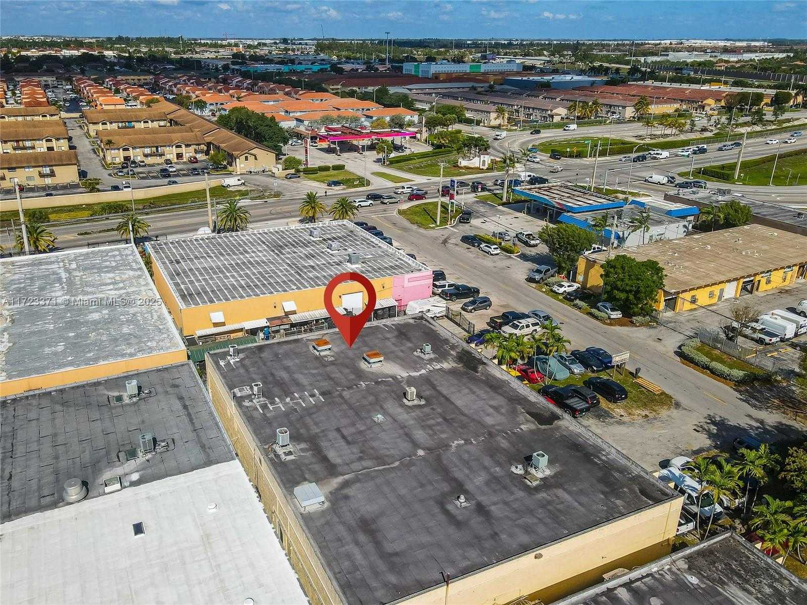 Small Image of 2700 W 79th St, Hialeah, FL 33016, USA Number 22