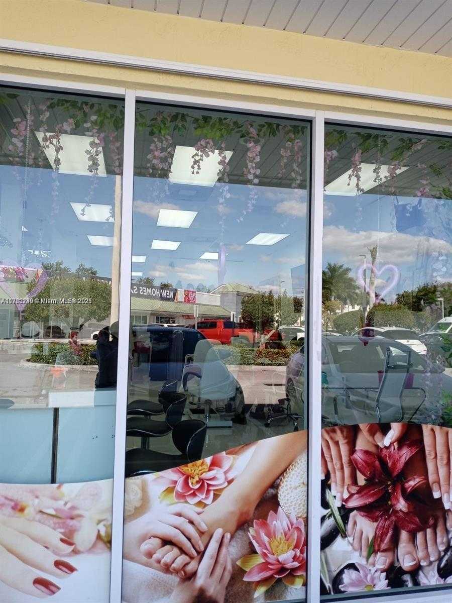 Small Image of 26055 SOUTH DIXIE HWY, Homestead Number 2