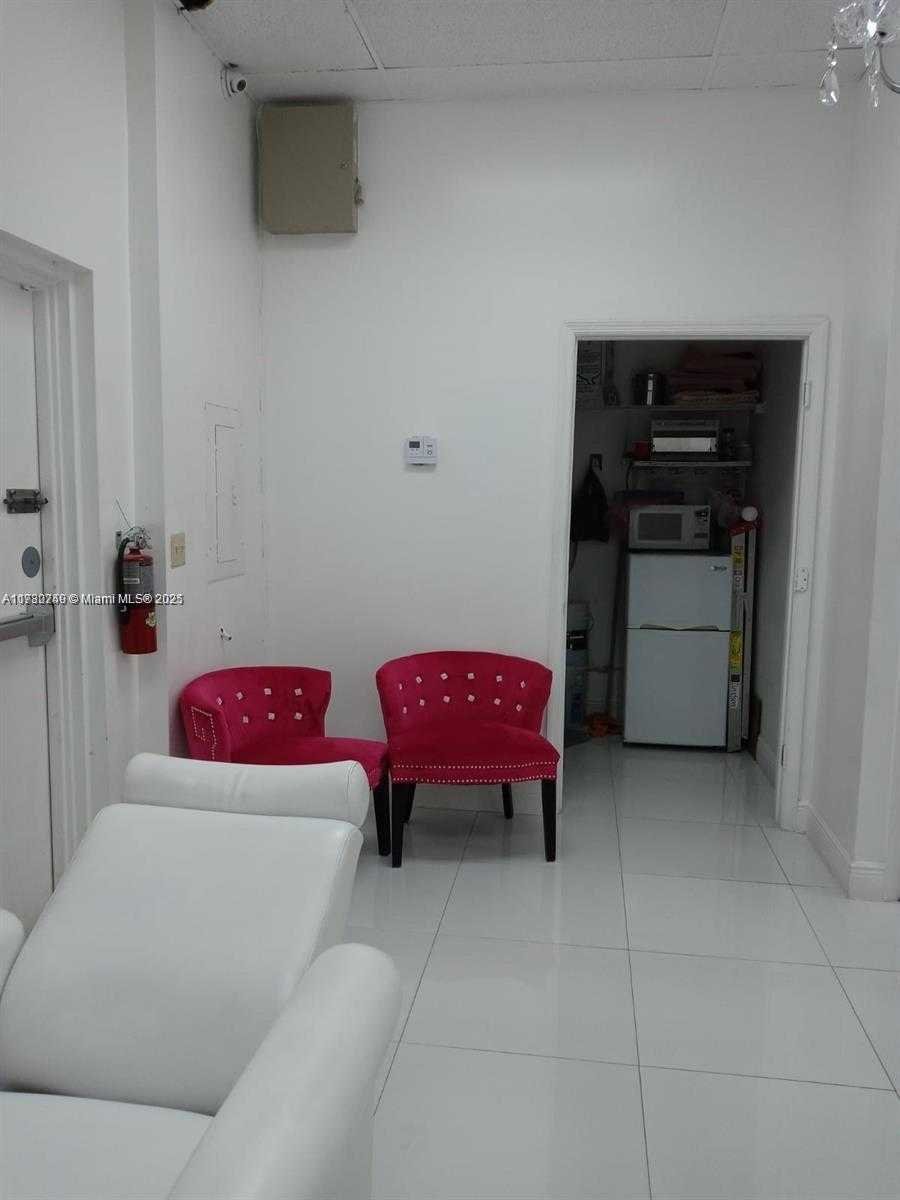 Small Image of 26055 SOUTH DIXIE HWY, Homestead Number 24