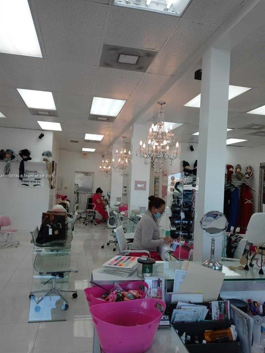 Small Image of 26055 SOUTH DIXIE HWY, Homestead Number 5