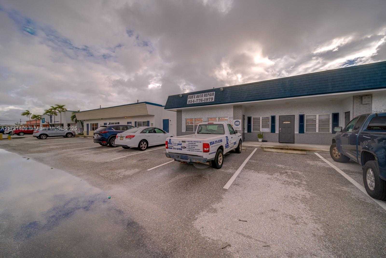 Small Image of 4850 NE 12TH AVE, Oakland Park Number 13