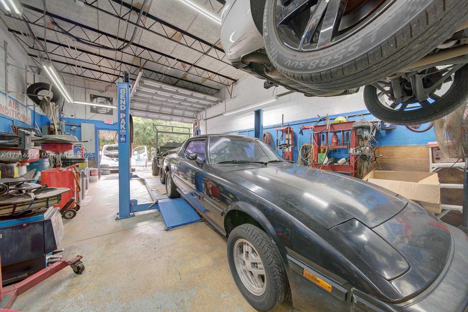 Small Image of 4850 NE 12TH AVE, Oakland Park Number 20