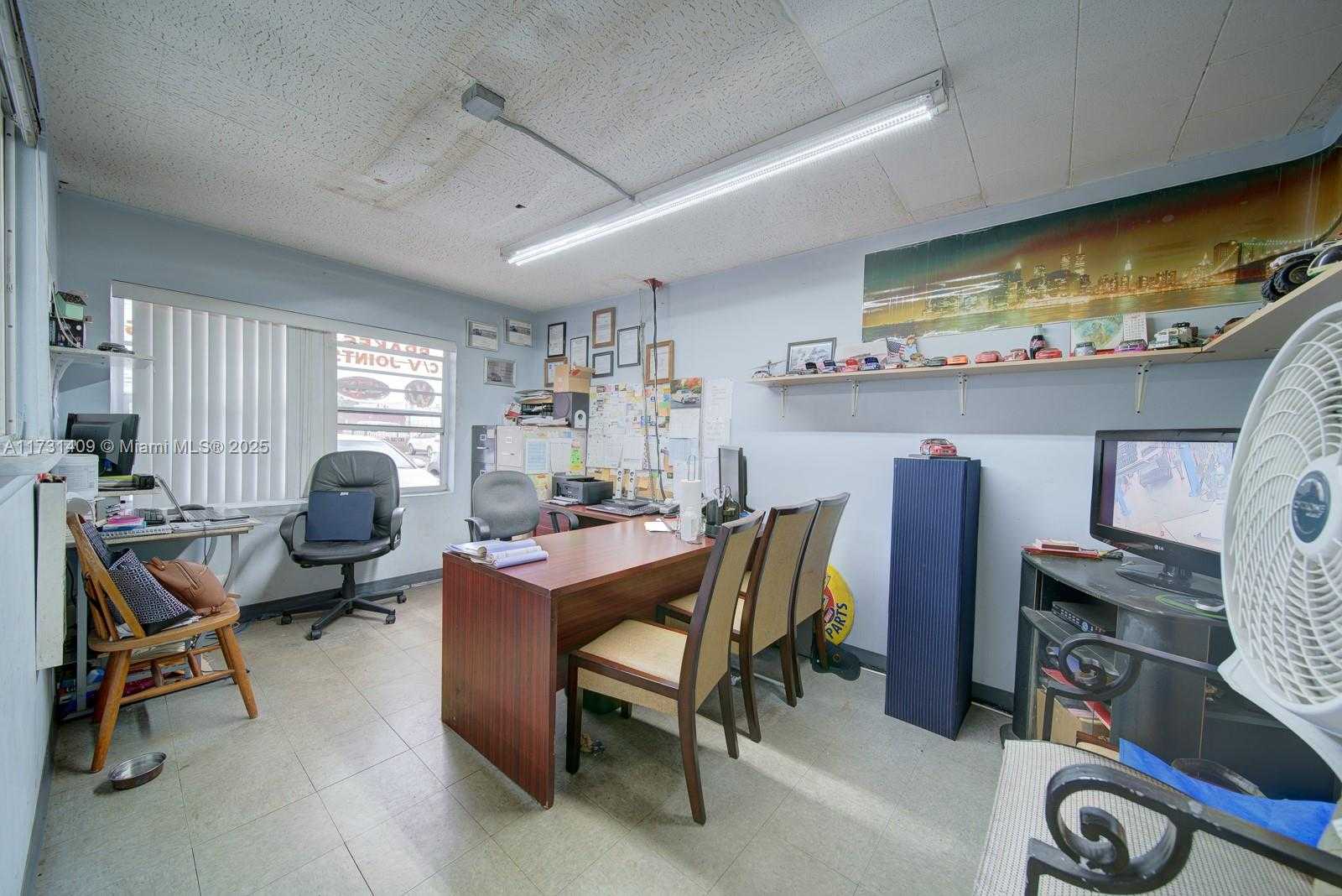 Small Image of 4850 NE 12TH AVE, Oakland Park Number 8